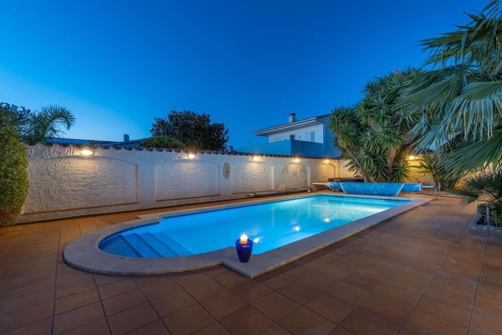 Sm21-Gran Casa De Vacaciones En La Playa, 4 Habitaciones, Climatizada, Piscina, Barbacoa Y Wifi Empuriabrava Exterior foto