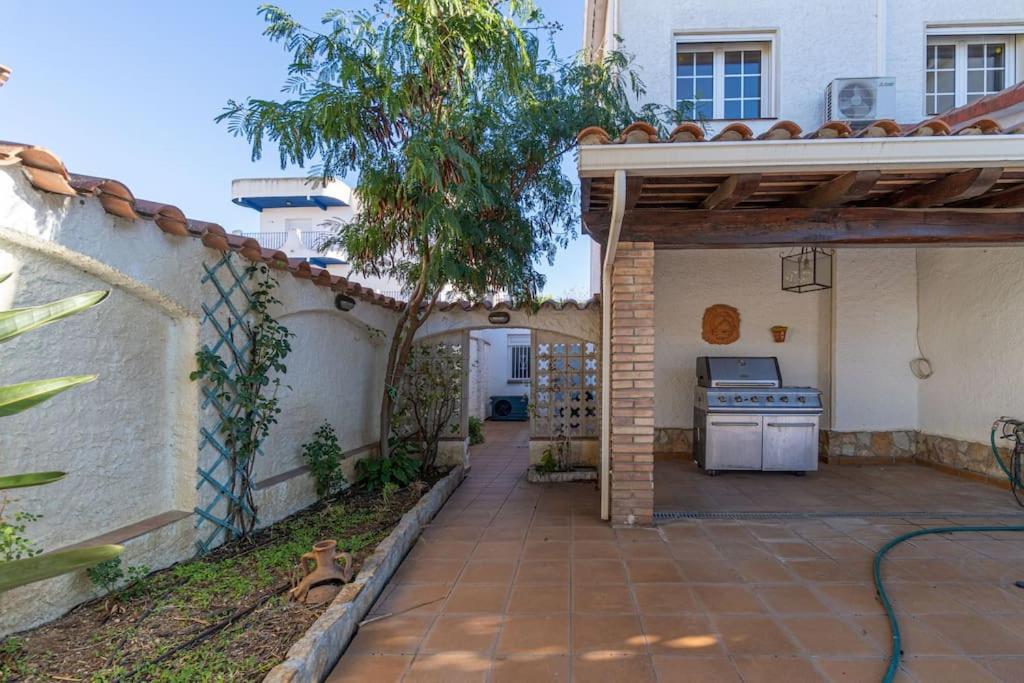 Sm21-Gran Casa De Vacaciones En La Playa, 4 Habitaciones, Climatizada, Piscina, Barbacoa Y Wifi Empuriabrava Exterior foto